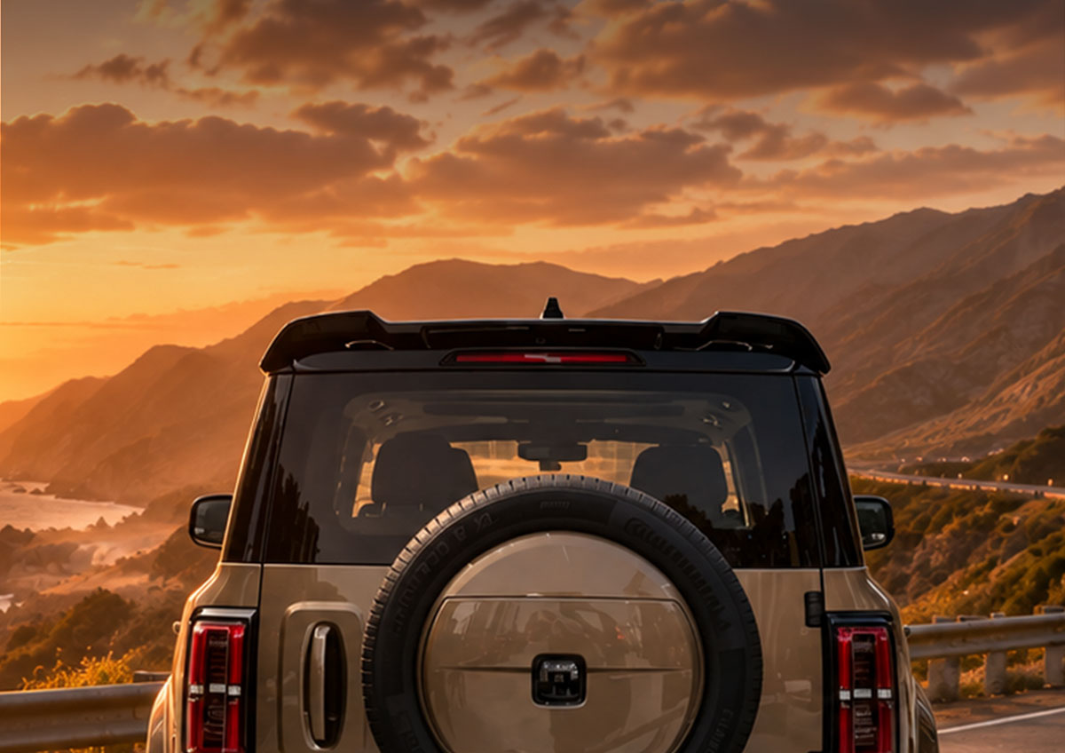 GWM Haval H10 six-seat rear spoiler installed on the vehicle at sunset